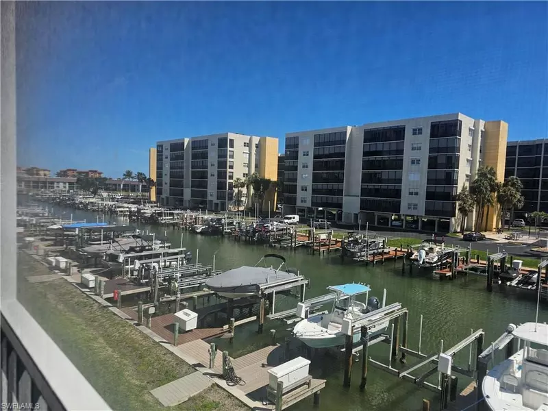 4521 Bay Beach LN #222, Fort Myers Beach, FL 33931