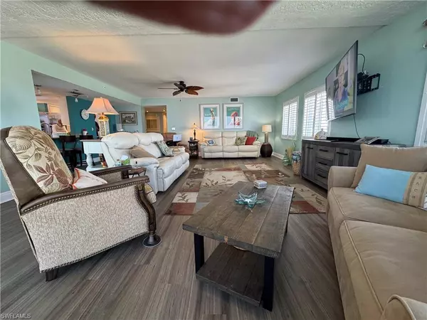 Fort Myers Beach, FL 33931,345 Mango ST #301