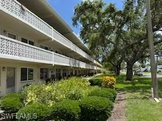 8101 11th N ST N #320, St. Petersburg, FL 33702