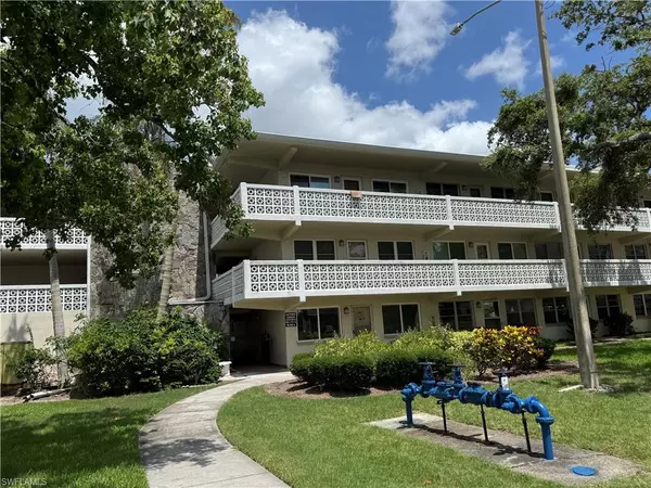 St. Petersburg, FL 33702,8101 11th N ST N #320