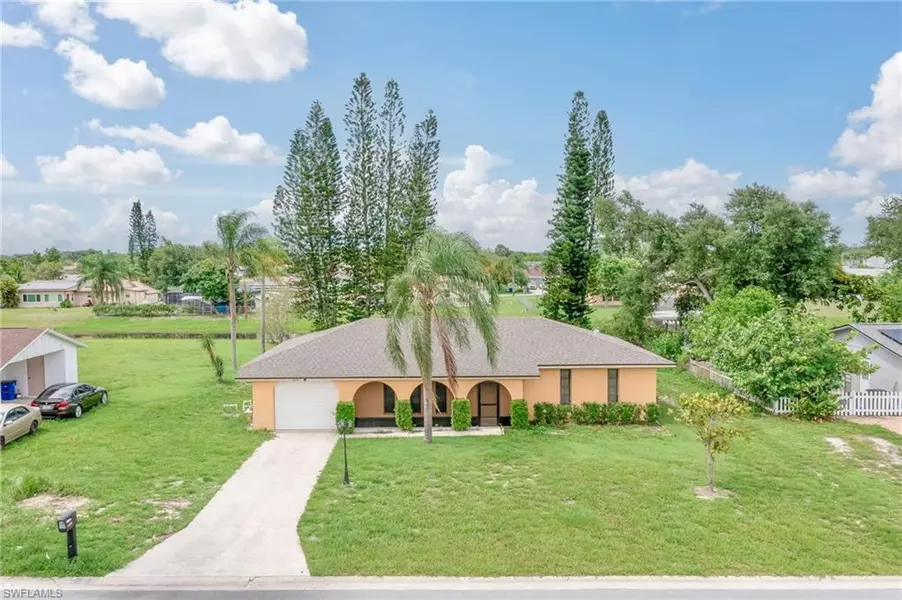 1438 CAYWOOD CIR N, Lehigh Acres, FL 33936