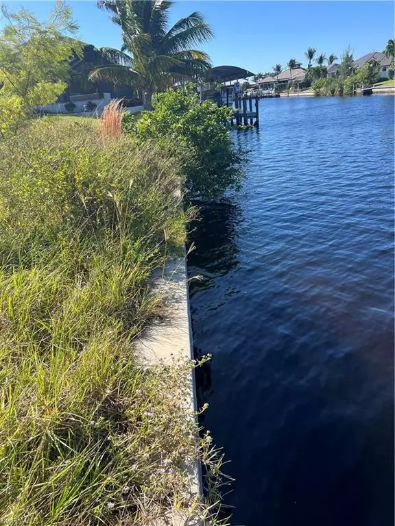 Cape Coral, FL 33914,4106 SW 28th AVE