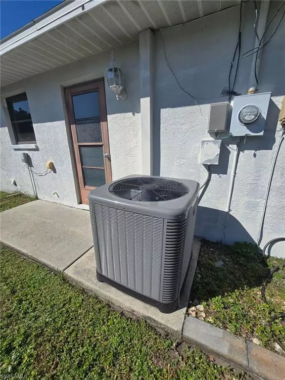 Cape Coral, FL 33990,620 SE 22nd ST