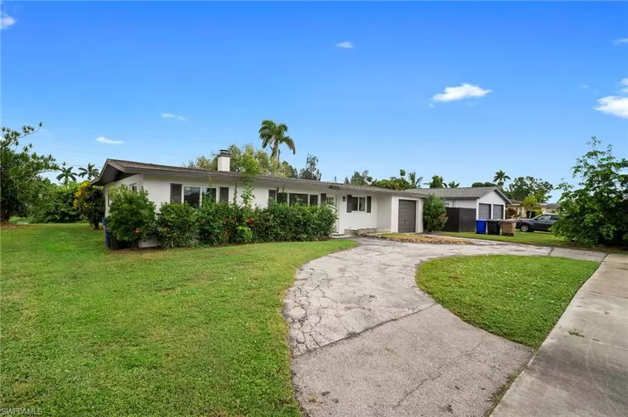 4261 lagg AVE, Fort Myers, FL 33901