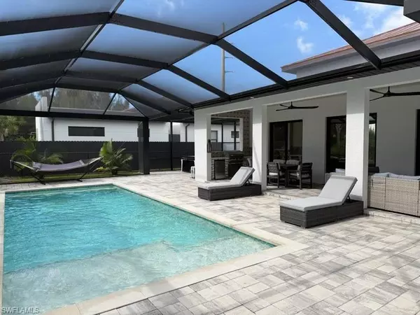 Cape Coral, FL 33991,2106 SW 4th ST