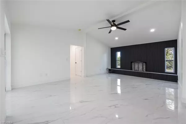 Cape Coral, FL 33993,1124 NW 1st PL