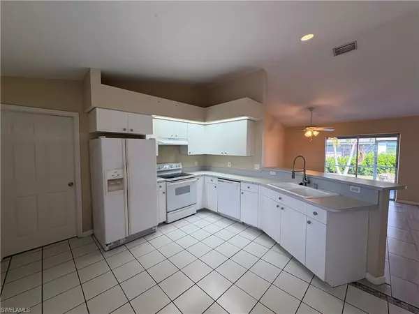 Cape Coral, FL 33914,4333 Agualinda BLVD