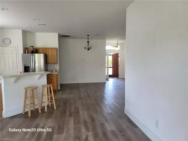 Lehigh Acres, FL 33971,702 Milton AVE N