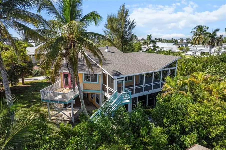 3660 Schooner LN, St. James City, FL 33956