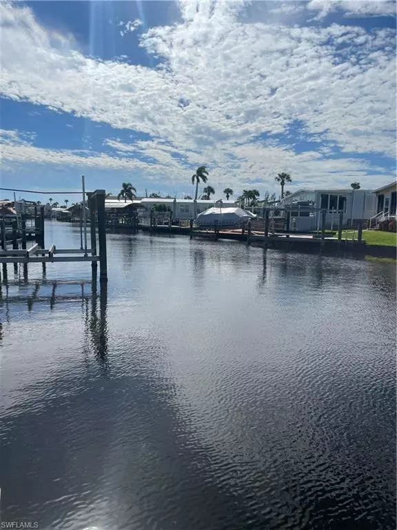 Fort Myers Beach, FL 33931,17720 Peppard DR