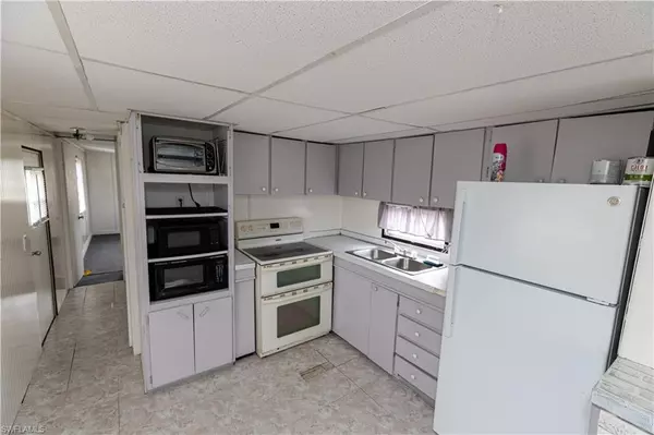 North Fort Myers, FL 33917,17861 Palm Creek DR