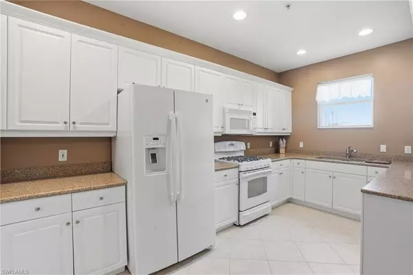 Fort Myers, FL 33905,3211 Cottonwood BND #705
