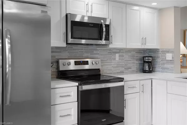 Sanibel, FL 33957,979 E Gulf DR #C331