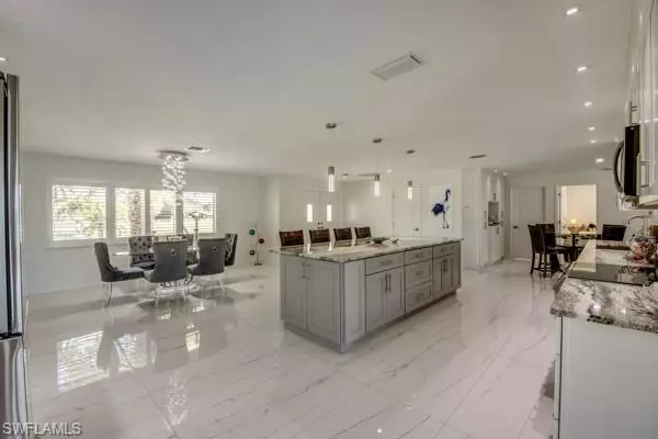 Cape Coral, FL 33904,5168 Sunnybrook CT