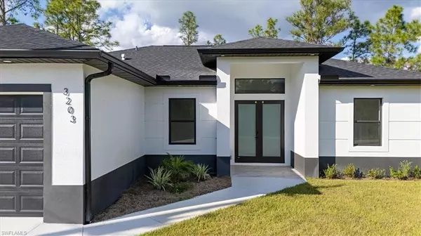 Lehigh Acres, FL 33971,3203 Sunshine BLVD