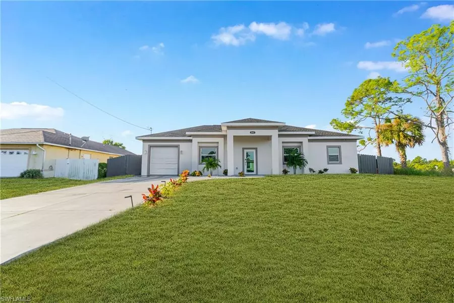 3031 37th ST SW, Lehigh Acres, FL 33976