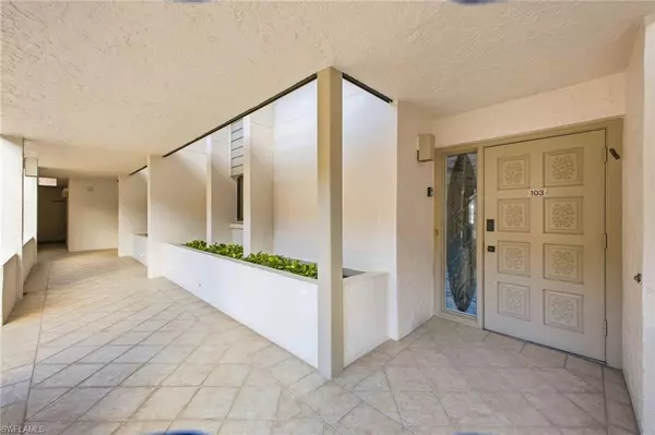 Fort Myers, FL 33919,4604 Flagship DR #103