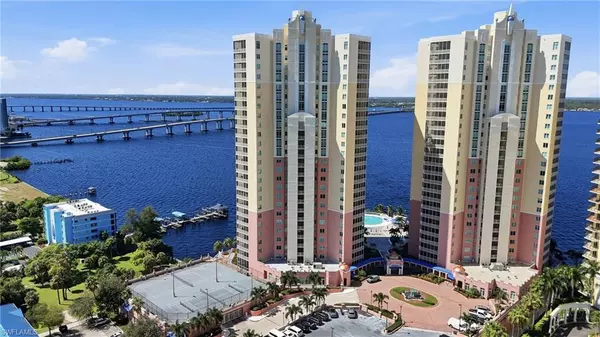 Fort Myers, FL 33916,2743 1st ST #109