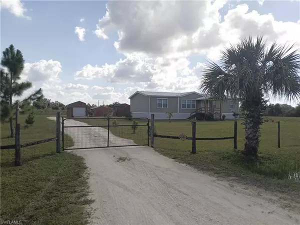Okeechobee, FL 34972,15582 316TH ST NW