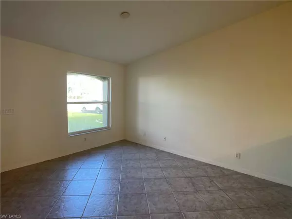 Cape Coral, FL 33990,1417 SE 8th AVE