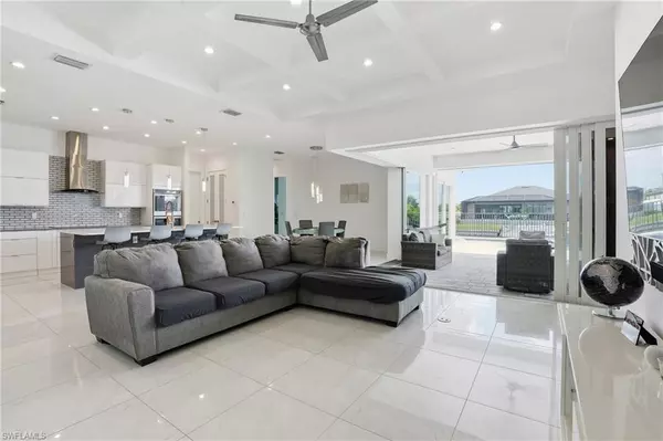 Cape Coral, FL 33993,2363 NW 39th AVE