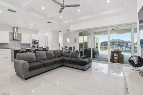 Cape Coral, FL 33993,2363 NW 39th AVE