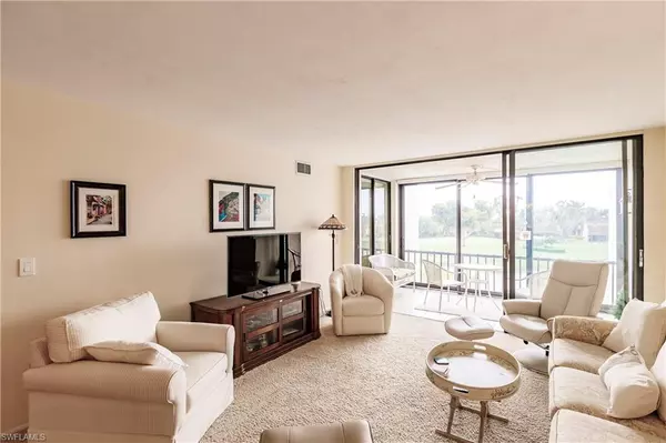 Fort Myers, FL 33919,4585 Trawler CT #302