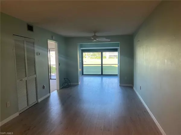 Fort Myers, FL 33907,7406 Lake Breeze DR #118