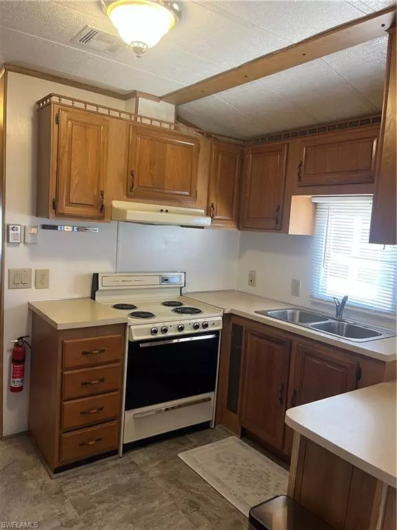 Fort Myers, FL 33908,11064 Sunlight LN