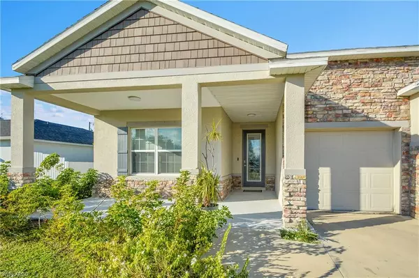 Cape Coral, FL 33993,513 NW 3rd LN