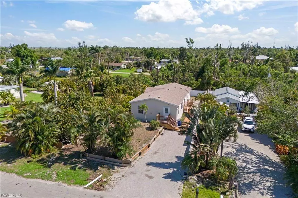 Bokeelia, FL 33922,5529 Rainbow DR