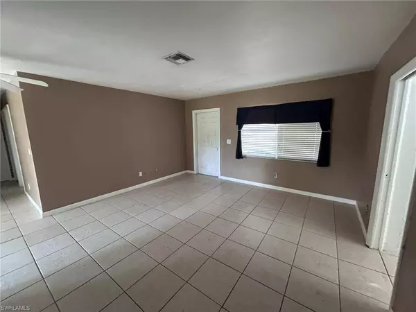 Fort Myers, FL 33905,13432 1st ST