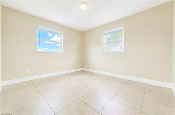 Fort Myers, FL 33907,5417 4th AVE