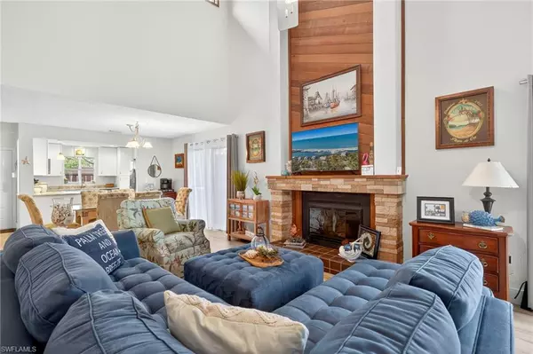 Fort Myers, FL 33908,6411 Royal Woods DR