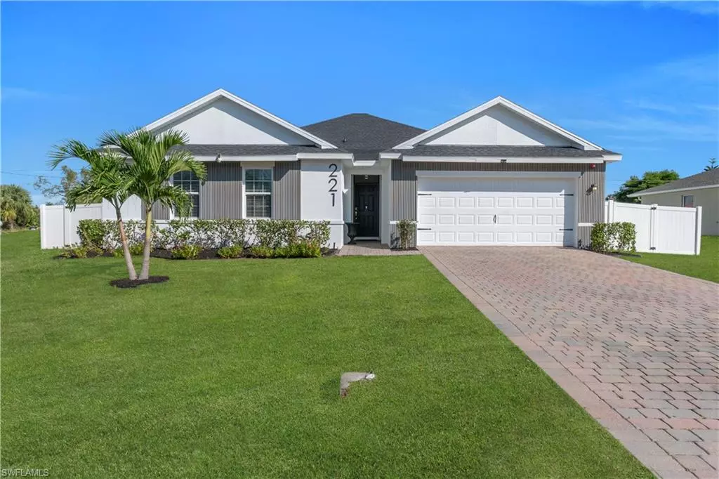 Cape Coral, FL 33991,221 SW 21st TER