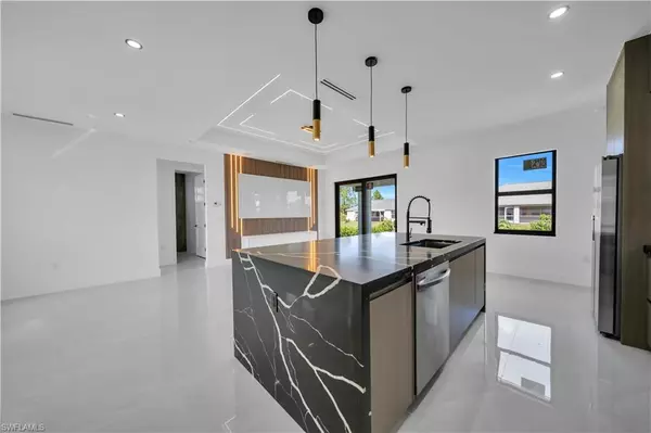 Lehigh Acres, FL 33971,3210 29th ST W