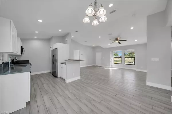 Cape Coral, FL 33909,919 NE 35th LN