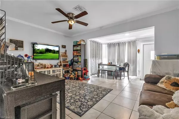 Fort Myers, FL 33901,2055 Waltman ST