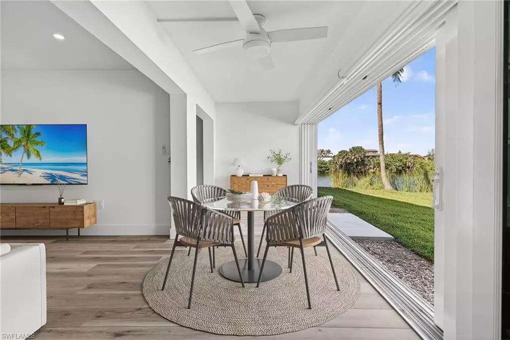 Sanibel, FL 33957,1610 Middle Gulf DR #F2