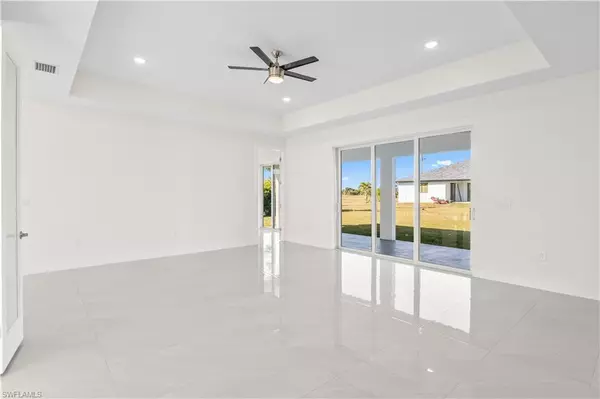 Cape Coral, FL 33993,630 NW 7th PL