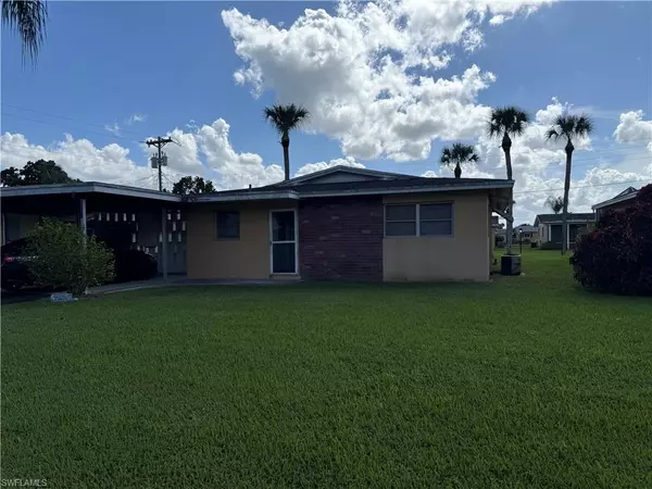 2210 E 6th ST, Lehigh Acres, FL 33936