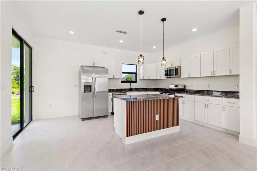 2906 50th ST W, Lehigh Acres, FL 33971