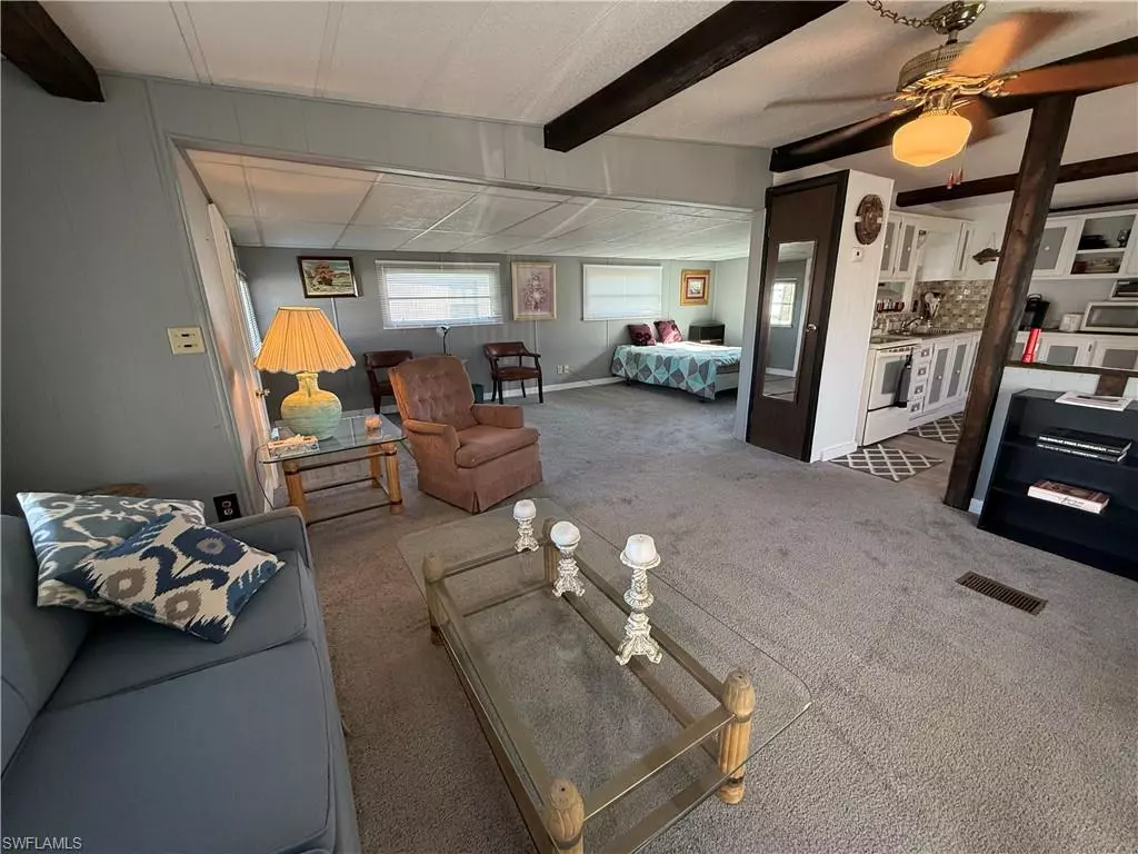 Fort Myers, FL 33908,16211 Cynthia CT