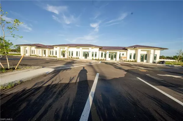 1624 SANTA BARBARA BLVD S, Cape Coral, FL 33991