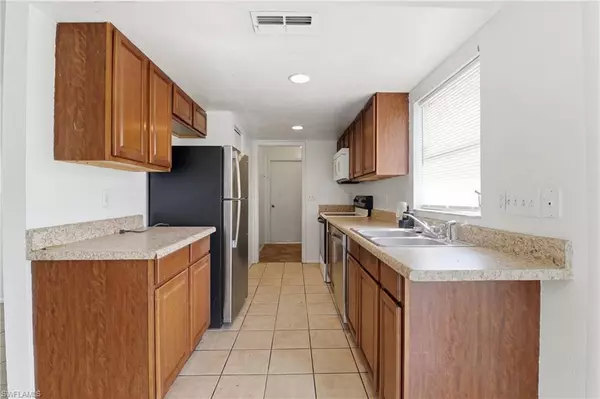 Lehigh Acres, FL 33971,3301 2nd ST W