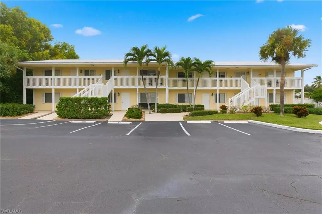 Naples, FL 34112,Address not disclosed