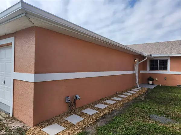 1114 Harry AVE S, Lehigh Acres, FL 33973