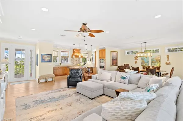 Sanibel, FL 33957,2391 Shop RD