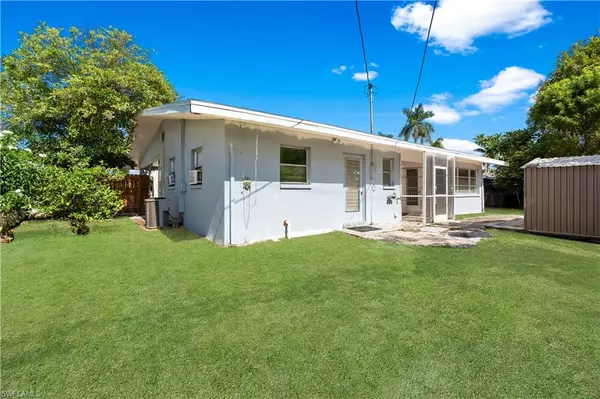 Fort Myers, FL 33919,1450 Charles RD