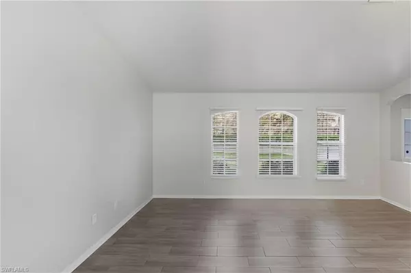 Cape Coral, FL 33990,2216 SE 15th PL